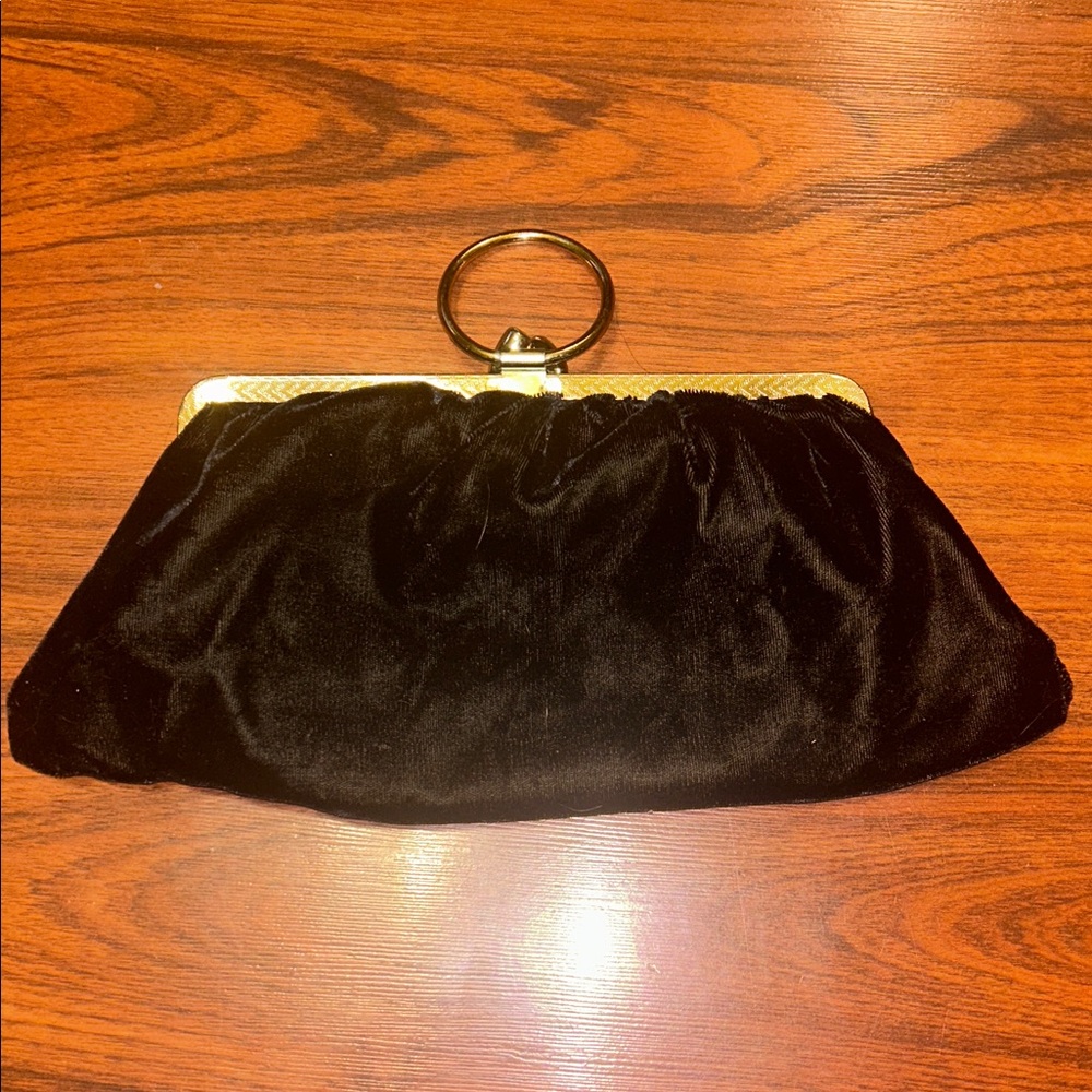 VTG Black Velvet Kiss-Lock Ring-Handle Evening Clutch